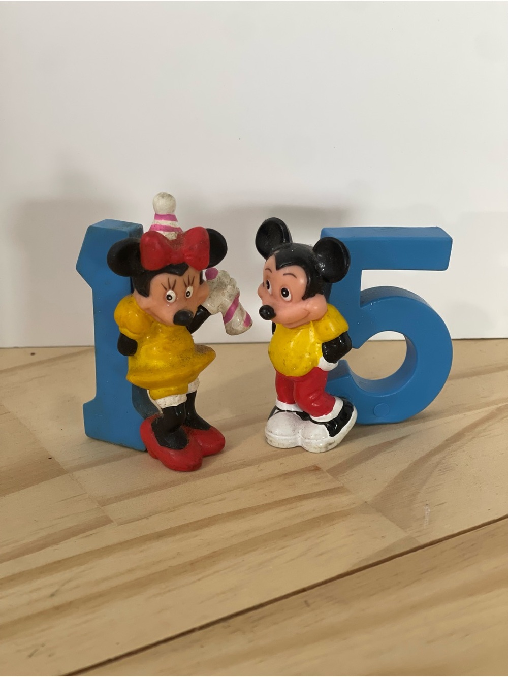 Mickey & Minnie Party Figure Set with Blue Number 15 – Kids Toys